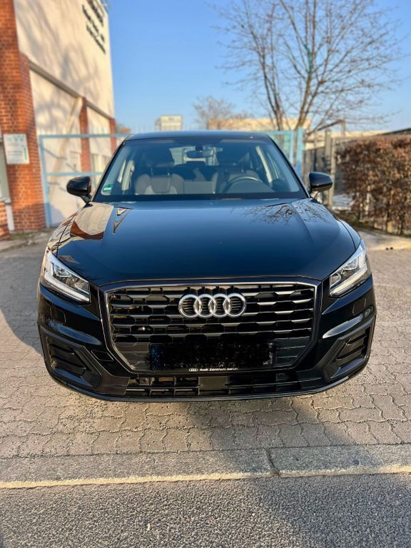 Schwarz Gebraucht 2020 Audi Q2 Sport SUV | 22.999 € (Fairer Preis) - Bild 1/4