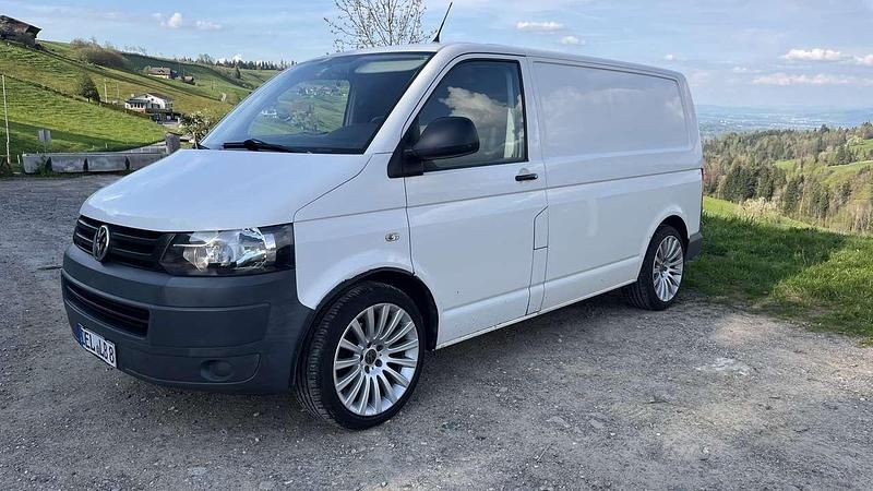 Weiß Gebraucht 2011 VW T5 Van | 7.299 € (Fairer Preis) - Bild 1/4