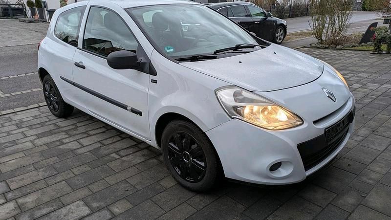 Gebraucht Renault Clio III 75 PS (55 kW) 2012 Weiß Kleinwagen
