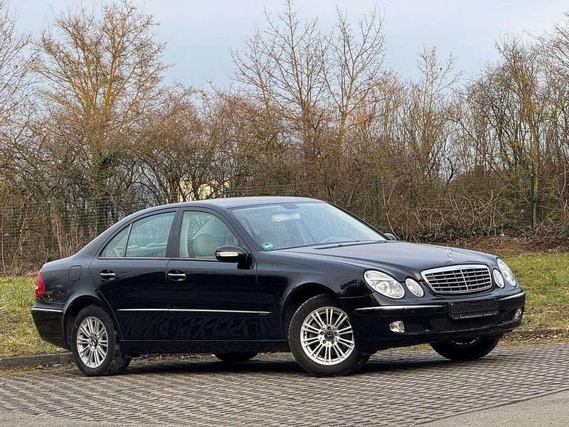 Gebraucht Mercedes E200 Elegance 163 PS (119 kW) 2004 Schwarz Limousine