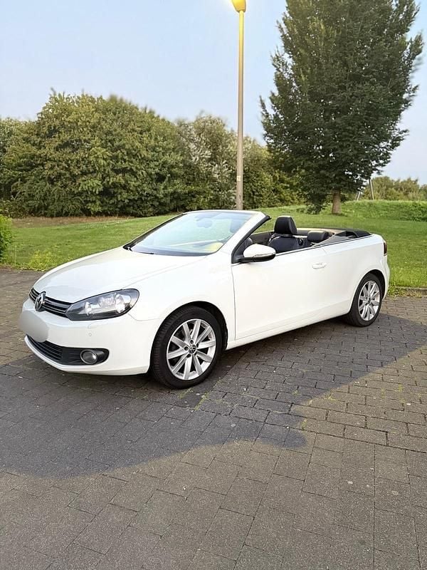 Weiß Gebraucht 2011 VW Golf Cabriolet Highline Cabrio | 6.399 € (Fairer Preis) - Bild 1/4
