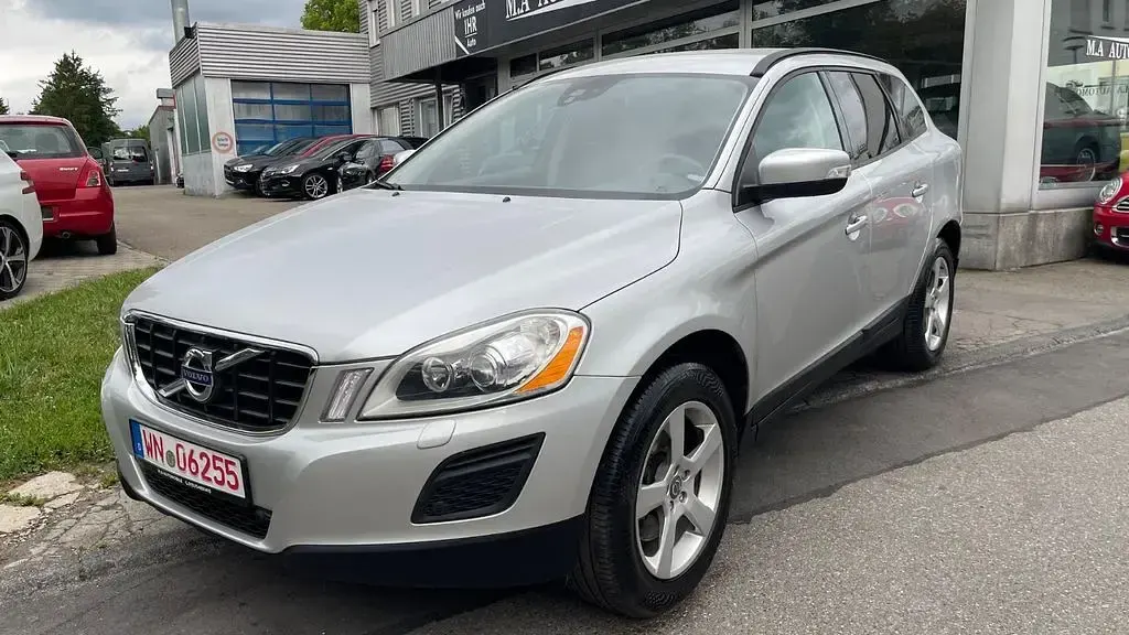Gebraucht Volvo XC60 Kinetic 232 PS (170 kW) 2011 Silber SUV
