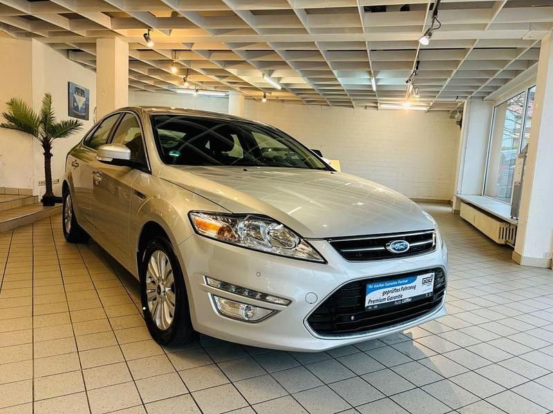 Gebraucht Ford Mondeo Titanium 239 PS (175 kW) 2011 Silber Limousine