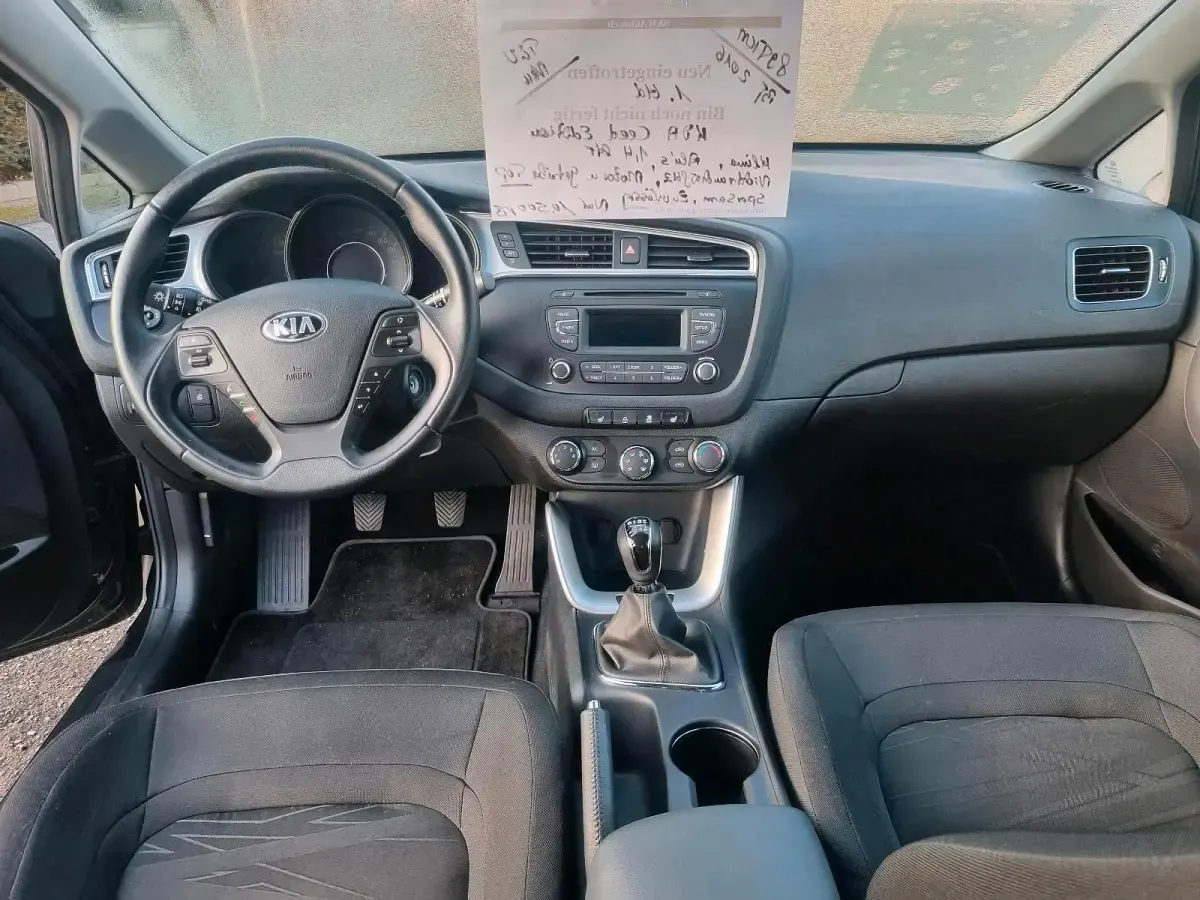 Gebraucht Kia Ceed 101 PS (74 kW) 2016 Schwarz Kleinwagen