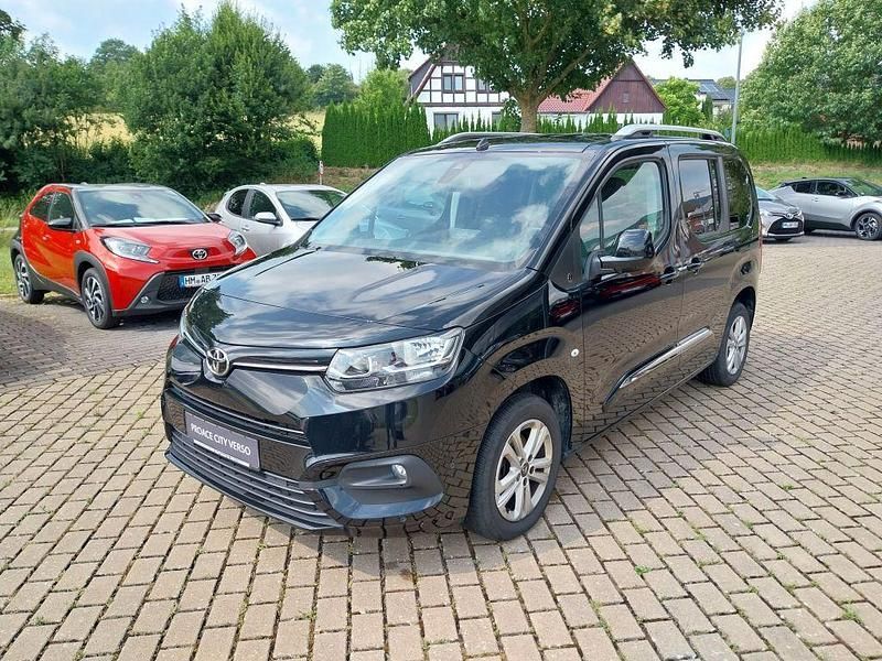 Schwarz Gebraucht 2020 Toyota Proace Verso City Kombi | 20.990 € (Fairer Preis) - Bild 1/4