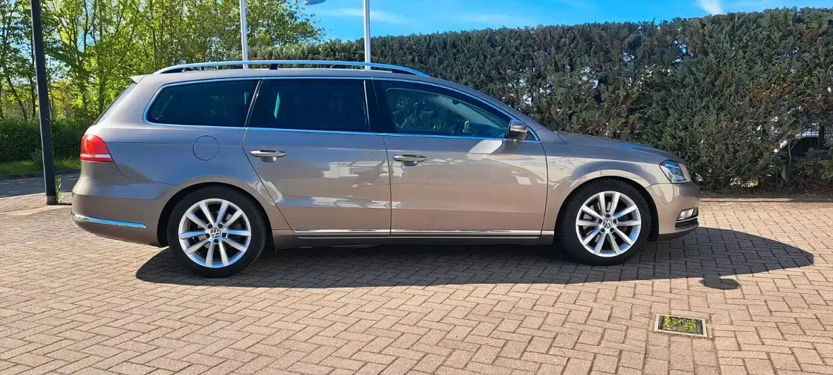 Gebraucht VW Passat 140 PS (102 kW) 2011 Braun Kombi