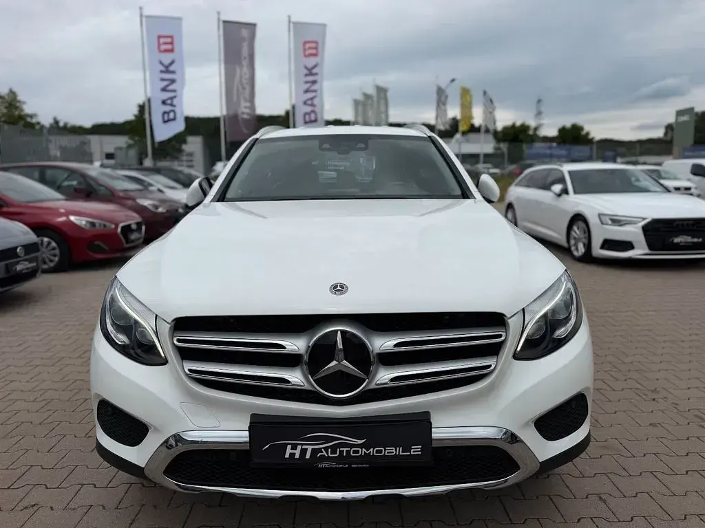 Gebraucht Mercedes GLC250 211 PS (155 kW) 2017 Weiß SUV