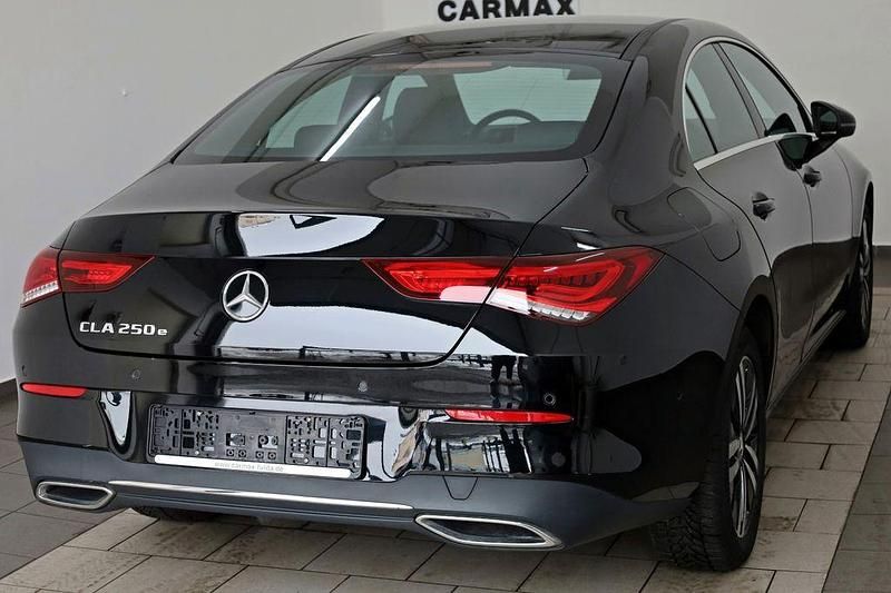 Gebraucht Mercedes CLA250e Progressive 218 PS (160 kW) 2022 Schwarz Limousine