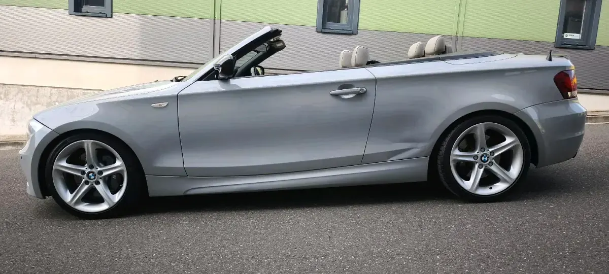 Gebraucht BMW 135 Cabriolet 306 PS (225 kW) 2010 Weiß Cabrio