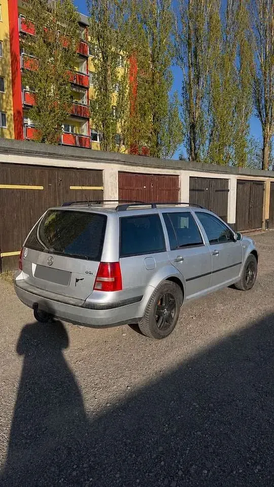 Gebraucht VW Golf IV Comfortline 101 PS (74 kW) 2005 Silber Kombi