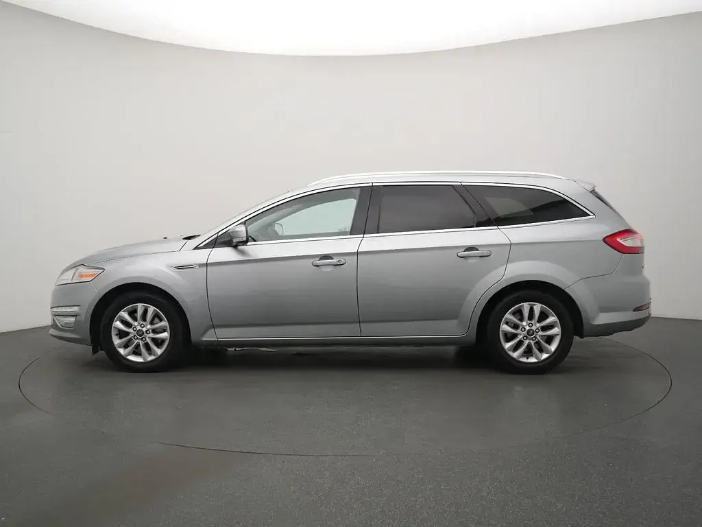 Gebraucht Ford Mondeo Trend 160 PS (117 kW) 2013 Silber Limousine