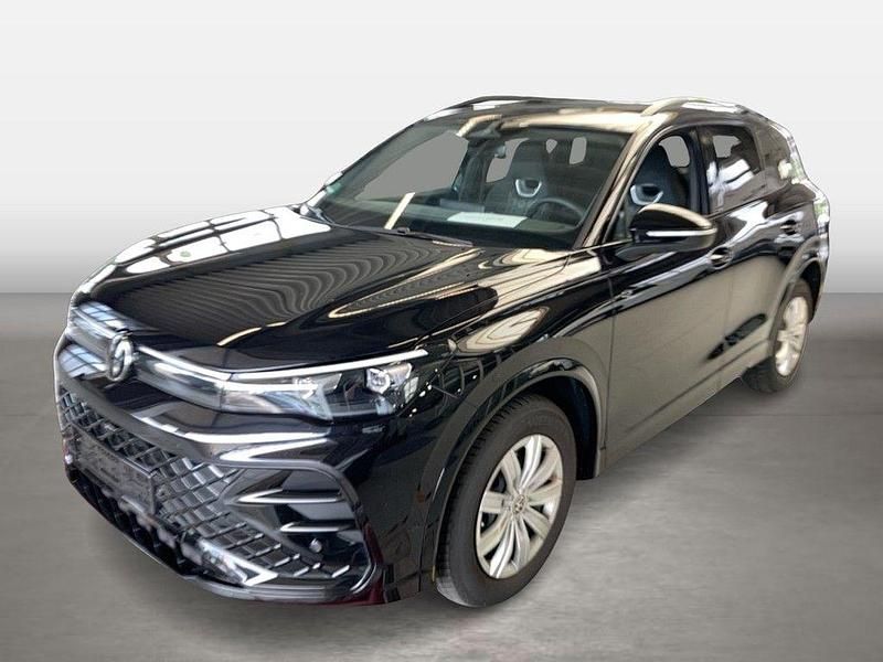 Schwarz Gebraucht 2024 VW Tiguan R-line SUV | 46.490 € (Superpreis) - Bild 1/4