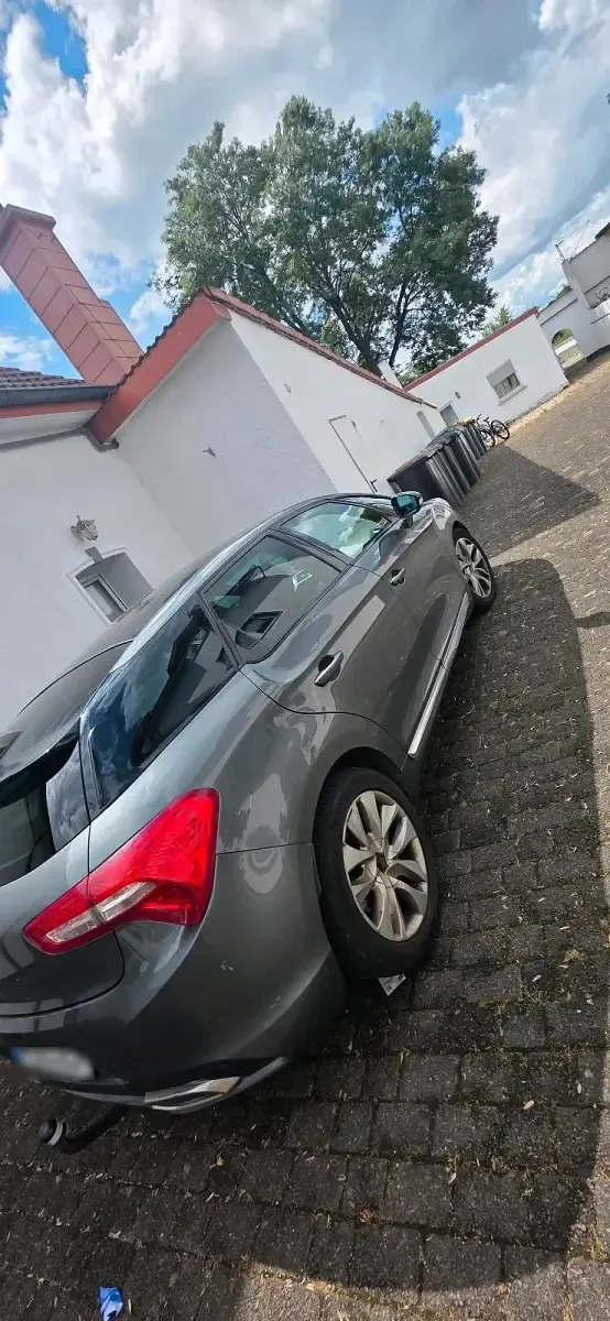 Gebraucht Citroën DS5 112 PS (82 kW) 2011 Schwarz Kleinwagen