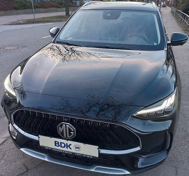 Gebraucht MG HS Luxury 162 PS (119 kW) 2024 Schwarz SUV