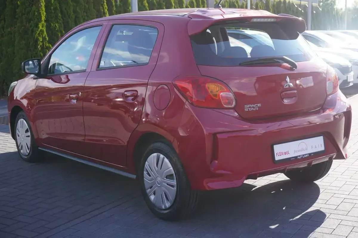 Gebraucht Mitsubishi Space Star Select 80 PS (58 kW) 2022 Rot Kleinwagen