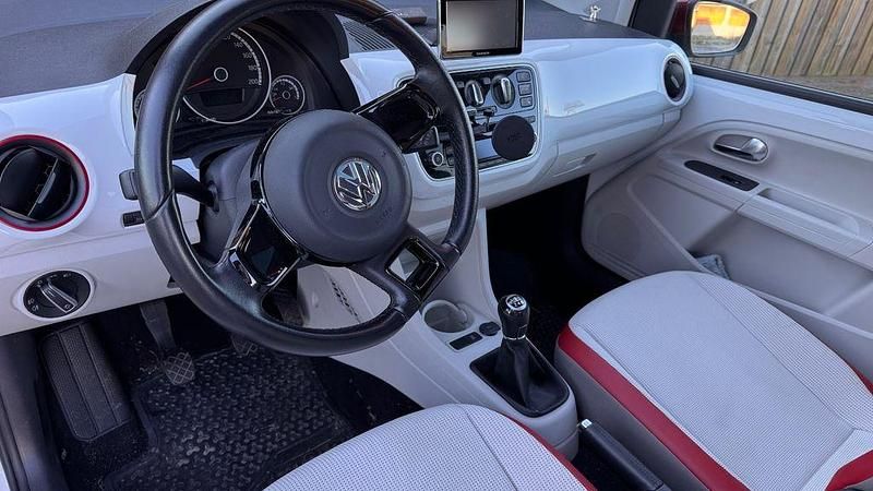 Gebraucht VW up! 75 PS (55 kW) 2016 Weiß Kleinwagen