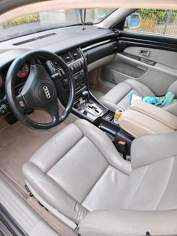 Gebraucht Audi S8 340 PS (250 kW) 1998 Blau Limousine