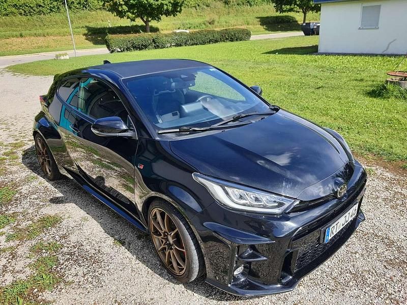 Gebraucht 2022 Toyota Yaris Limousine | 33.000 € (Fairer Preis) - Bild 1/4