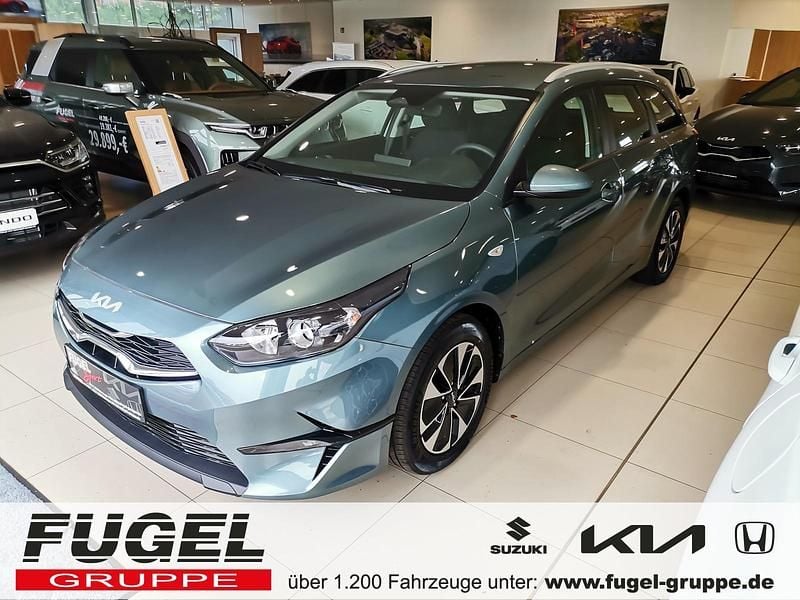 Wolfgraymet. Neu 2025 Kia Ceed Sportswagon Kombi | 25.468 € (Guter Preis) - Bild 1/4