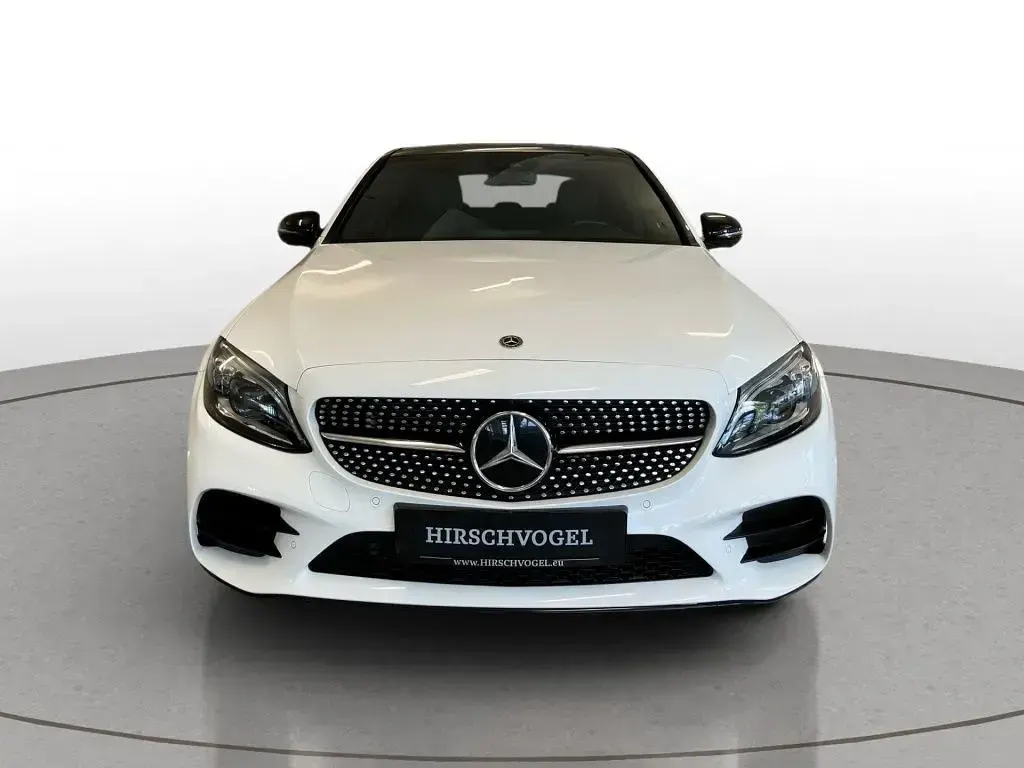 Gebraucht Mercedes C220 AMG line 194 PS (142 kW) 2021 Unilack polarweiß Limousine