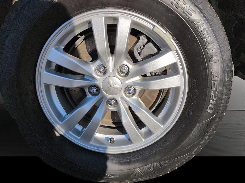 Gebraucht Mitsubishi Outlander Active 150 PS (110 kW) 2019 Weiß SUV