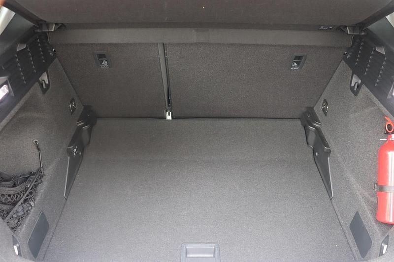 Gebraucht Audi Q2 Design 150 PS (110 kW) 2020 Weiß SUV