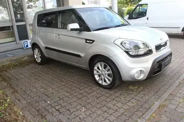 Gebraucht Kia Soul 126 PS (92 kW) 2012 Silber SUV