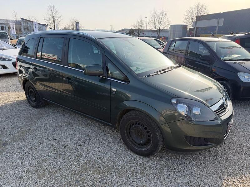 Gebraucht Opel Zafira Edition 116 PS (85 kW) 2010 Grün Van / Kleinbus