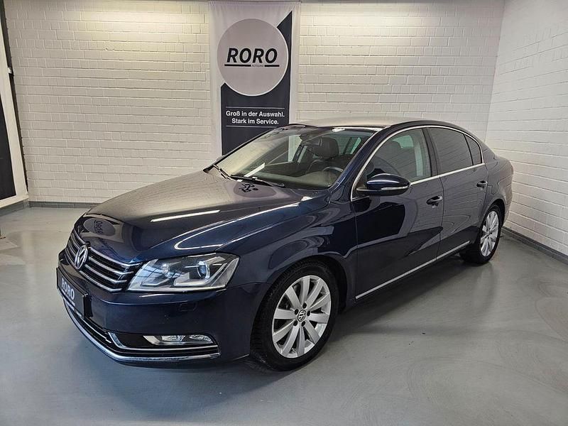 Gebraucht VW Passat Highline 299 PS (219 kW) 2014 Blau Limousine