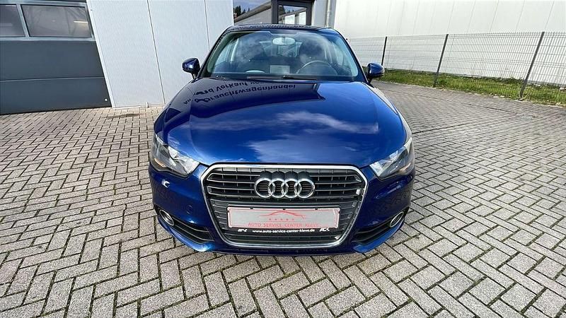 Gebraucht Audi A1 Ambition 86 PS (63 kW) 2010 Blau Kleinwagen