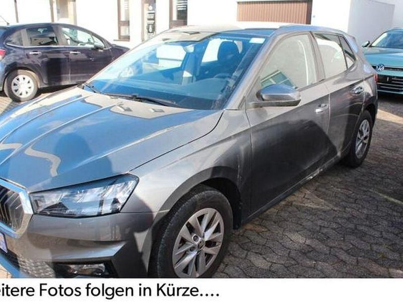 Gebraucht Skoda Fabia Selection 95 PS (69 kW) 2023 Grau Limousine