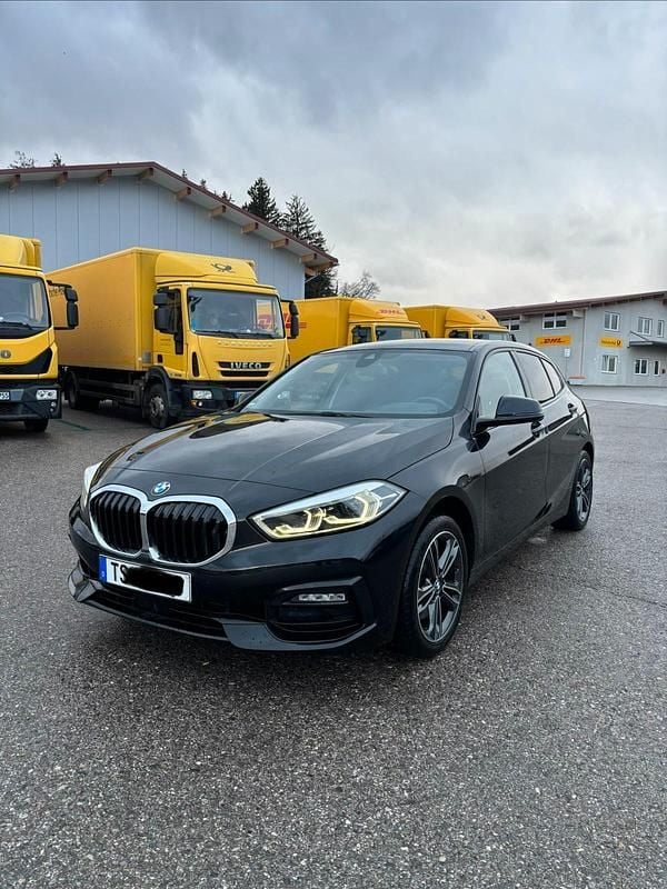 Gebraucht BMW 118 Sport Line 150 PS (110 kW) 2020 Schwarz Kleinwagen