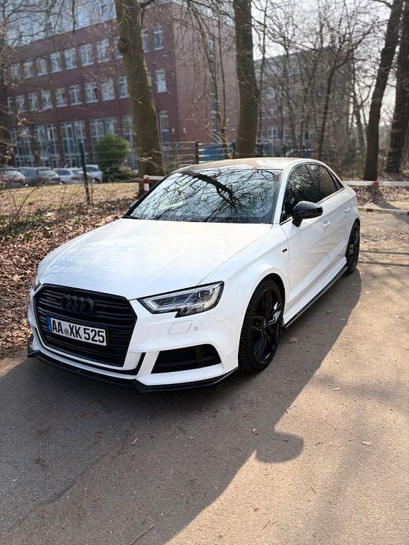 Gebraucht Audi A3 Sport 190 PS (139 kW) 2017 Weiß Limousine