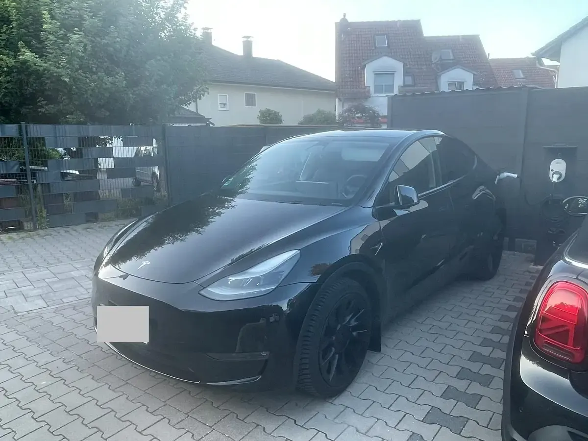 Gebraucht Tesla Model Y 378 kW (514 PS) 2023 Schwarz SUV