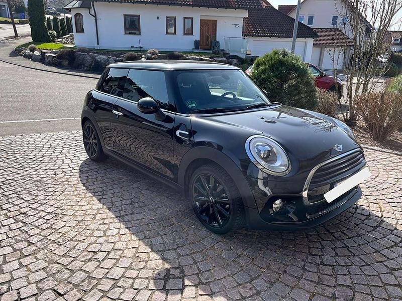 Gebraucht Mini Cooper 136 PS (100 kW) 2017 Schwarz Kleinwagen