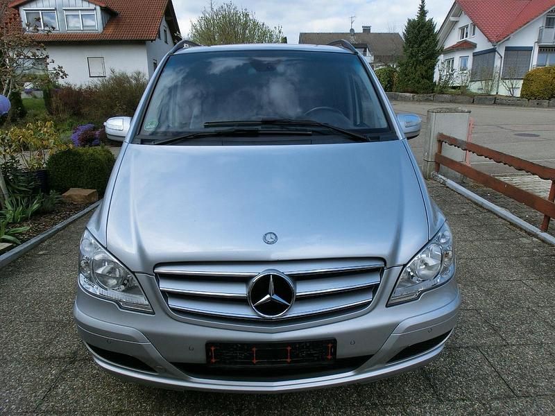 Gebraucht Mercedes Viano Edition 163 PS (119 kW) 2011 Silber Van / Kleinbus