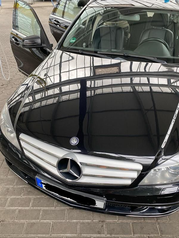 Schwarz Gebraucht 2008 Mercedes C220 Avantgarde Kombi | 4.000 € (Guter Preis) - Bild 1/4
