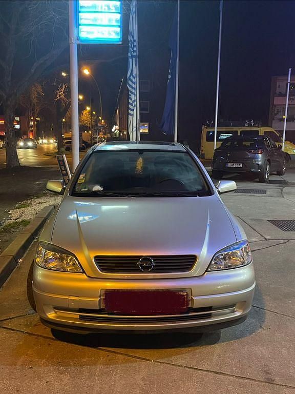 Second-hand Opel Astra 75 CP (55 kW) 1999 Argintiu Berlinǎ