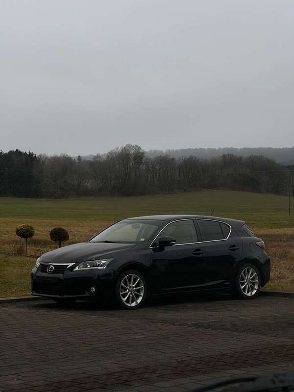 Gebraucht 2011 Lexus CT200h Dynamic Line Limousine | 9.000 € (Fairer Preis) - Bild 1/4