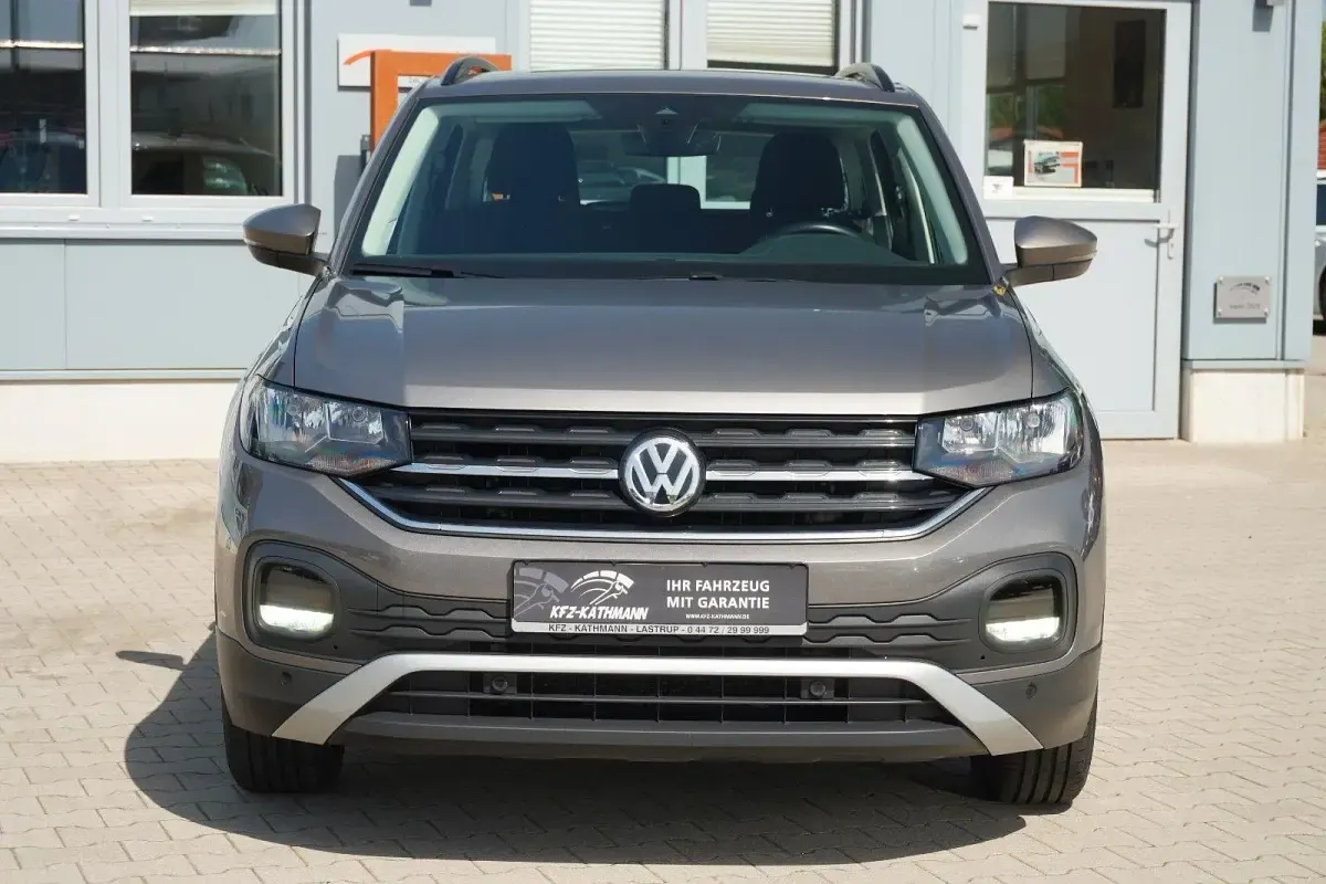 Gebraucht VW T-Cross Life 116 PS (85 kW) 2020 Grau SUV