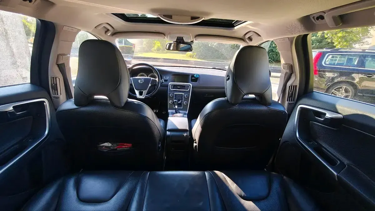 Gebraucht Volvo V60 205 PS (150 kW) 2011 Schwarz Kombi