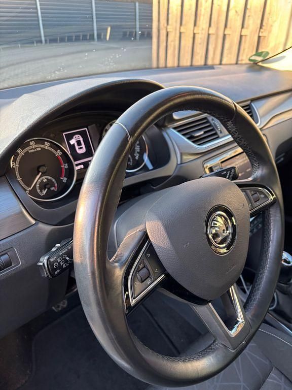 Gebraucht Skoda Rapid Clever 95 PS (69 kW) 2018 Braun Kleinwagen