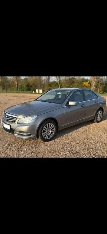 Gebraucht Mercedes C200 Elegance 184 PS (135 kW) 2012 Silber Limousine