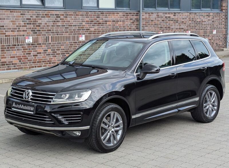 Schwarz Gebraucht 2015 VW Touareg Individual SUV | 21.500 € (Fairer Preis) - Bild 1/4
