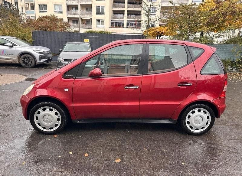 Gebraucht Mercedes A160 102 PS (75 kW) 1998 Rot Kleinwagen