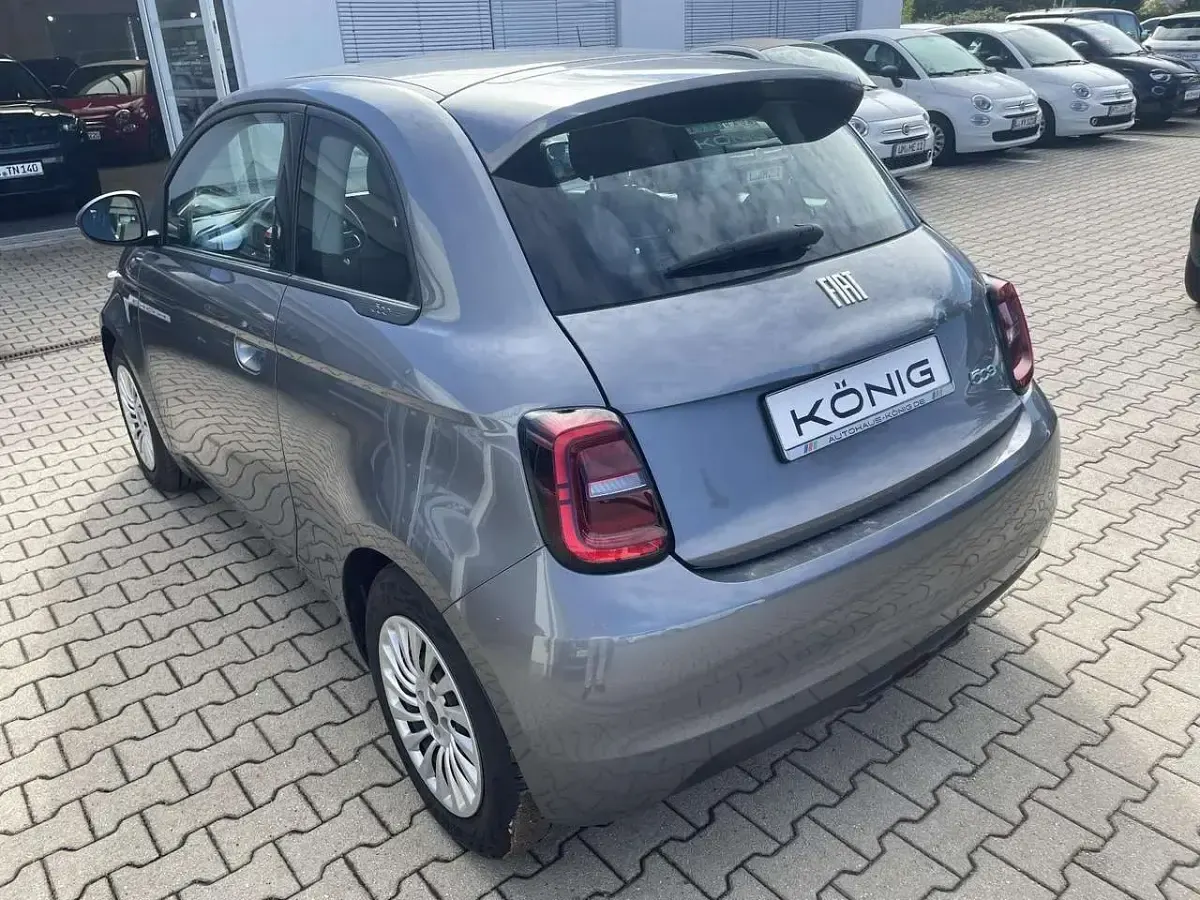 Gebraucht Fiat 500e 86 kW (118 PS) 2023 Grau Kleinwagen