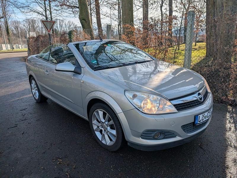 Gebraucht Opel Astra Cabriolet Cosmo 105 PS (77 kW) 2007 Grau Cabrio
