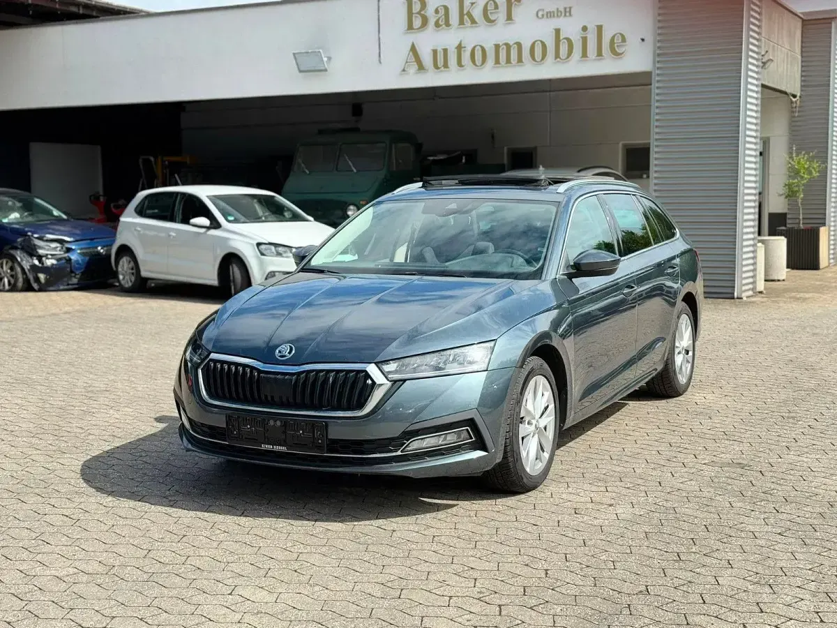 Gebraucht Skoda Octavia Style 150 PS (110 kW) 2020 Grau Kombi