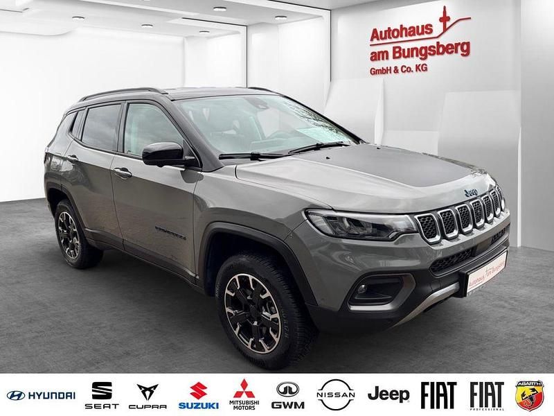 Gebraucht Jeep Compass 241 PS (177 kW) 2023 Grau SUV