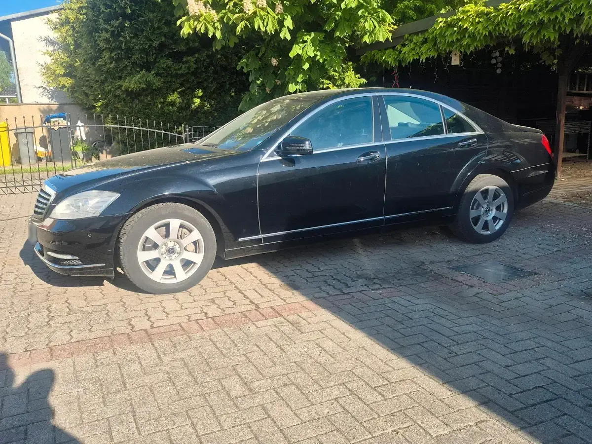 Gebraucht Mercedes S350 258 PS (189 kW) 2012 Schwarz Limousine